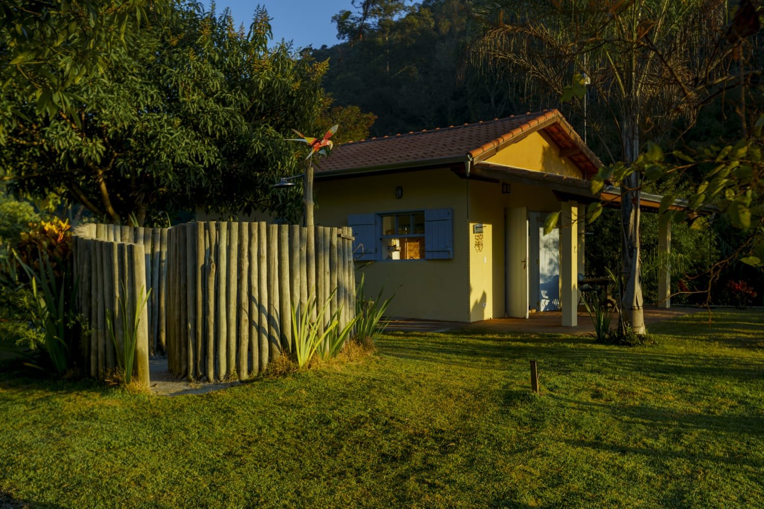 Casa Tiê no Sítio Carpir